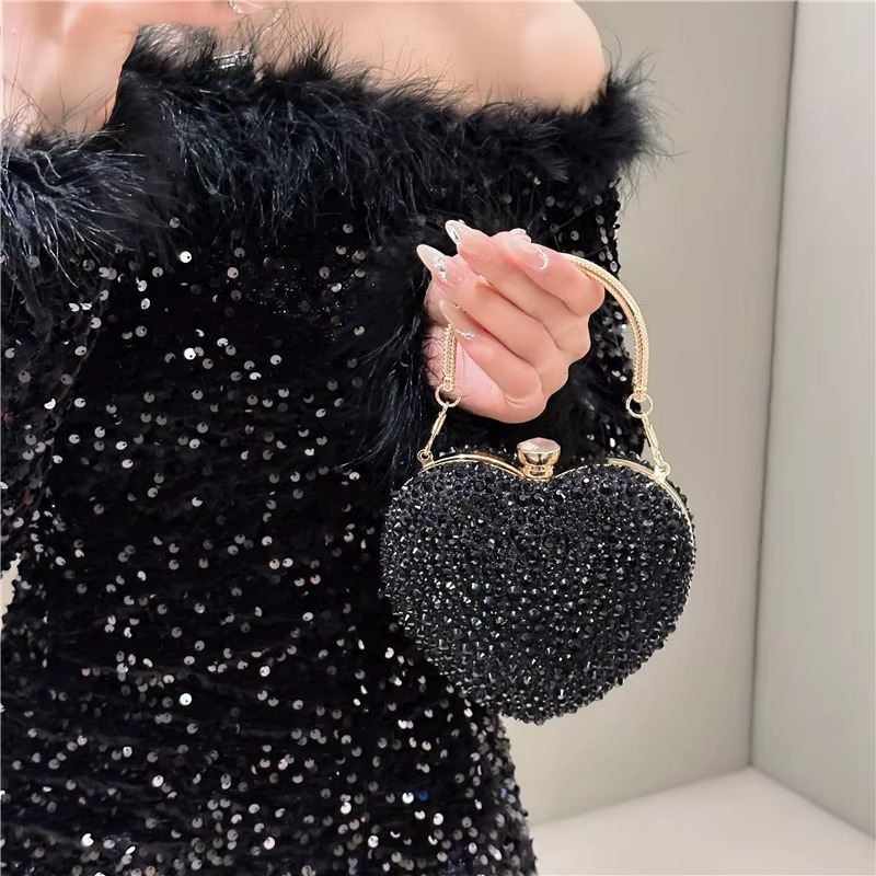 Luxury Heart-Shaped Evening Clutch with Crystal Inlays and Rhinestones for Weddings and Special Events.