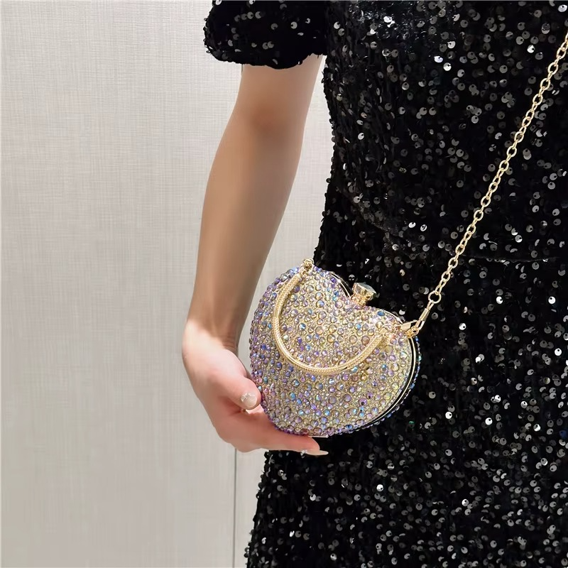 Luxury Heart-Shaped Evening Clutch with Crystal Inlays and Rhinestones for Weddings and Special Events.